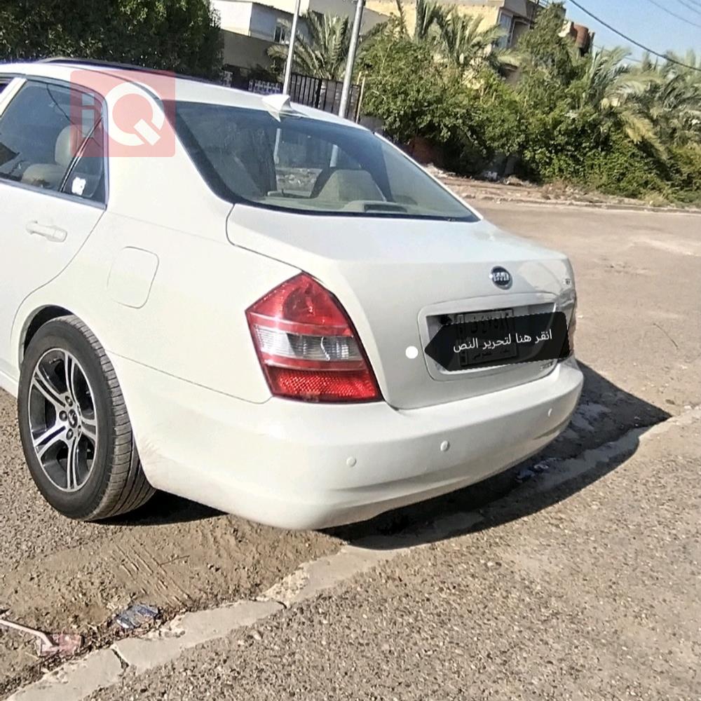 BYD F6
